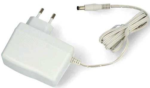 Alimentator SMPS (sursa alimentare in comutatie) AC/DC 12V 2.5A (2500mA) pentru camere cu mufa 5,5x2,1mm, alb, cablu DC 150cm Alimentator SMPS (sursa alimentare in comutatie) AC/DC 12V 2.5A (2500mA) pentru camere cu mufa 5,5x2,1mm, alb, cablu DC 150cm